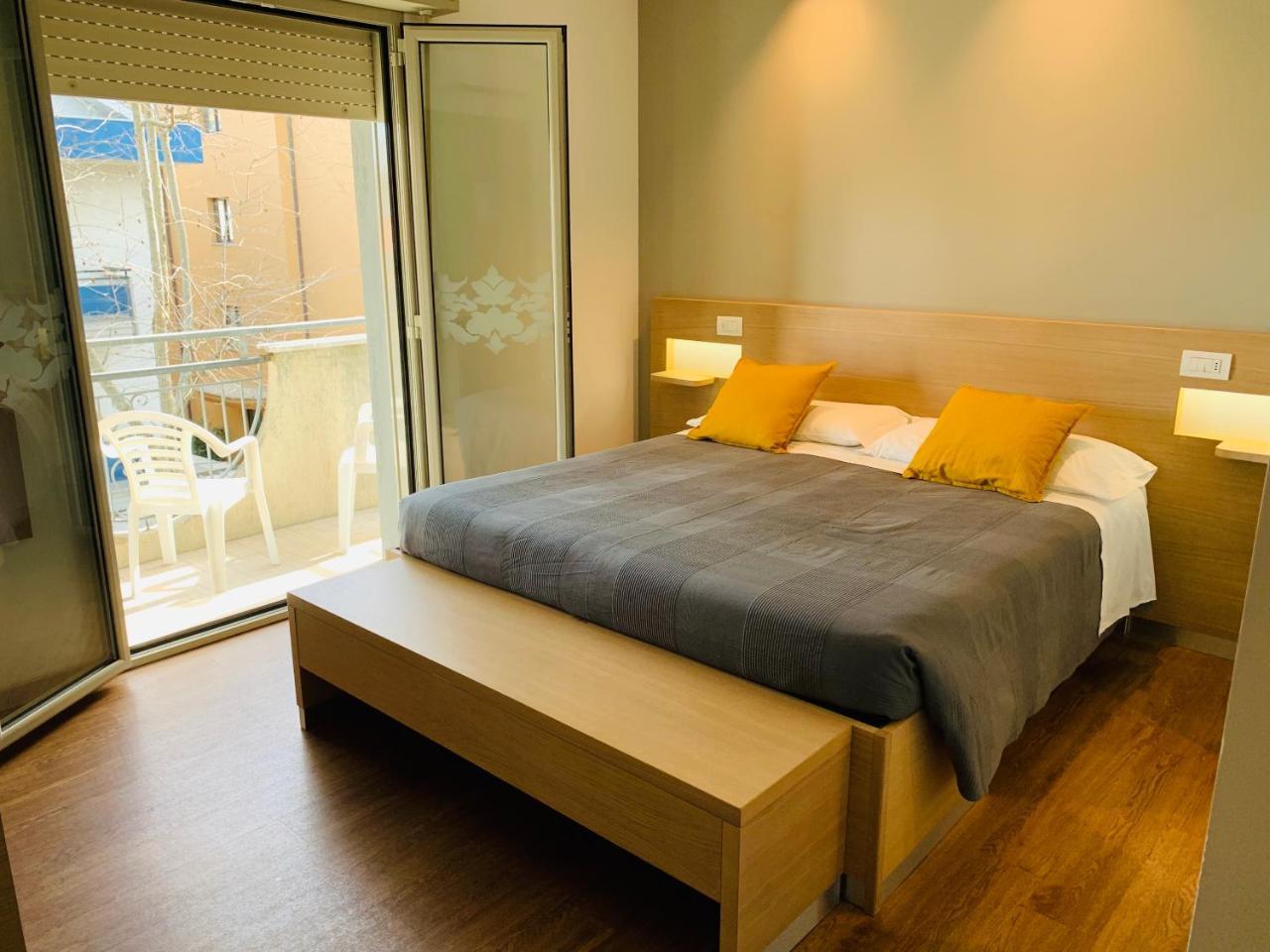 Hotel Liane リッチョーネ エクステリア 写真