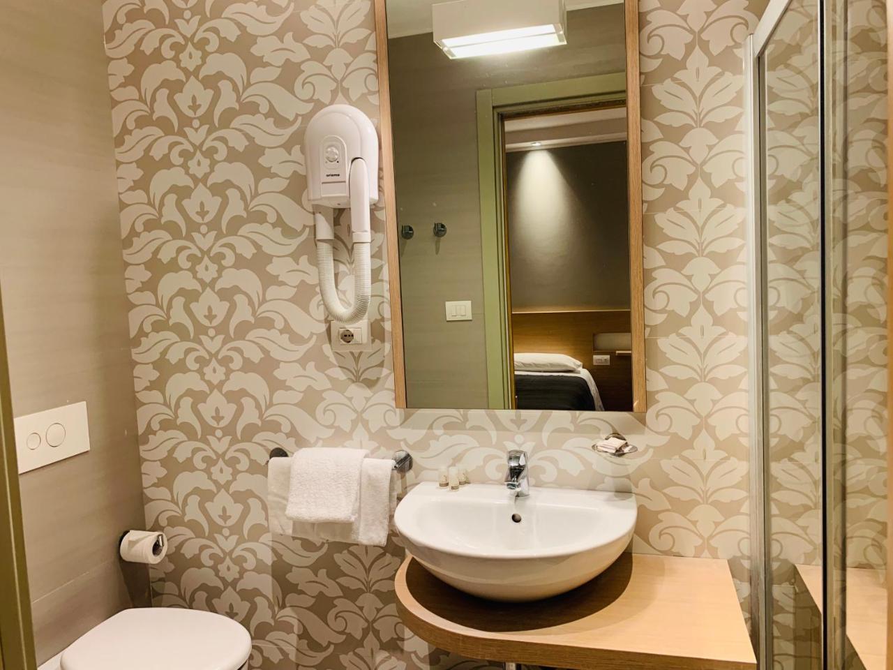 Hotel Liane リッチョーネ エクステリア 写真